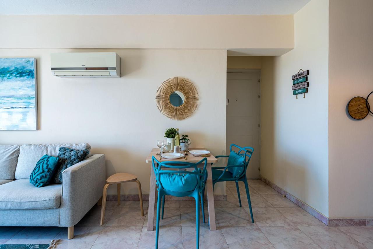 Sunny 2-Br Apartment In Mackenzie Larnaca Exterior photo